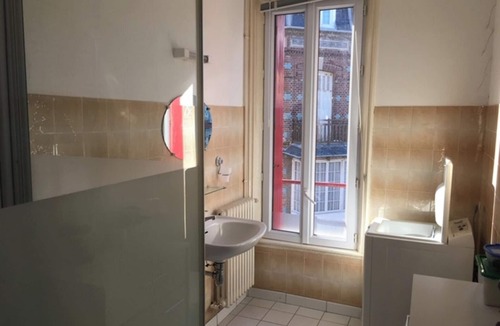 Mers-les-Bains Apartment | Homerez - Mers-les-Bains apt, sea view