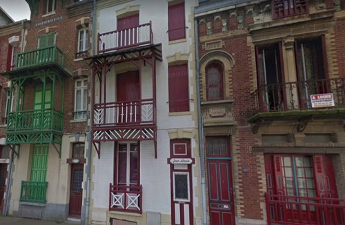 Mers-les-Bains Apartment | Homerez - Mers-les-Bains apt, sea view