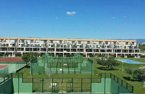 San Jorge Apartment | Homerez - Modern Apartment in Castellón, 55m² + Pool