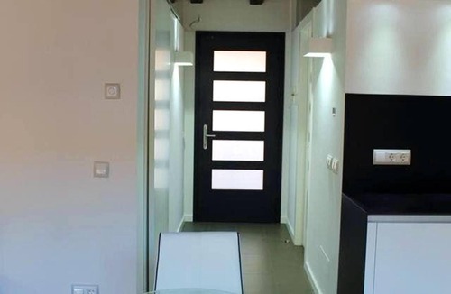 Olot Apartment | Homerez - Modern Apartment in Olot – Terrace and Parking