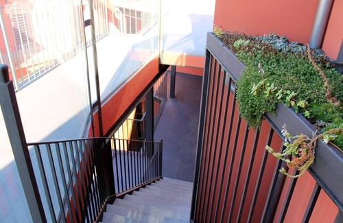 Olot Apartment | Homerez - Modern Apartment in Olot – Terrace and Parking
