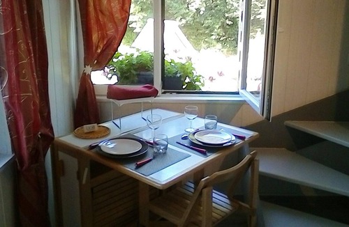 Les Authieux-Papion Apartment | Homerez - Nice appartement for 2 ppl. with terrace at Les Authieux Papion