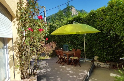 Annot Apartment | Homerez - Nice appartement for 6 ppl. with garden and terrace at Annot