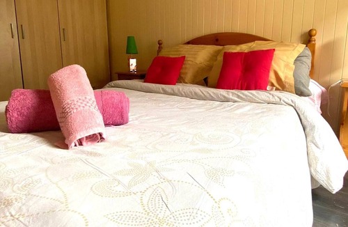 Rive Droite Apartment | Homerez - Nice appartement for 4 ppl. at Brest