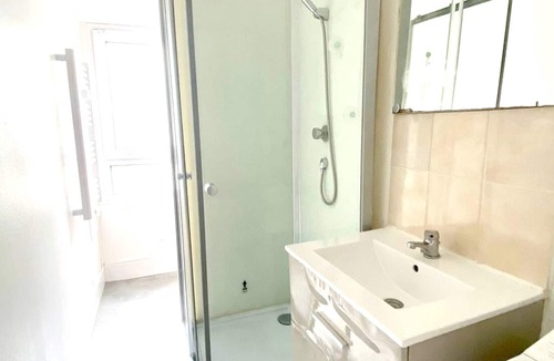 Rive Droite Apartment | Homerez - Nice appartement for 4 ppl. at Brest