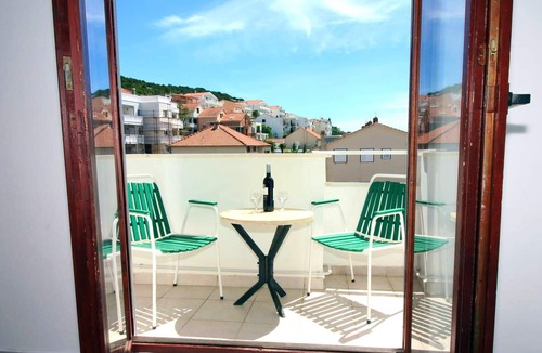 Tijesno Apartment | Homerez - Nice appartement for 5 ppl. at Tisno