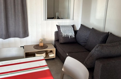 Hasparren Ski Chalet | Homerez - Nice chalet for 6 ppl. with shared pool, jacuzzi and spa at Hasparren