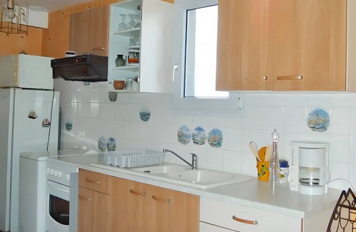 Montmartin-sur-Mer Apartment | Homerez - Nice appartement 2 km away from the beach for 5 ppl. with shared pool