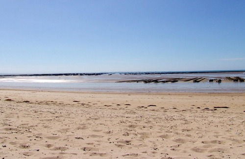 Montmartin-sur-Mer Apartment | Homerez - Nice appartement 2 km away from the beach for 4 ppl. with shared pool