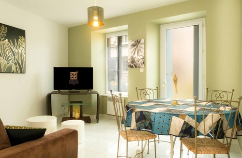 La Gaubretiere House | Homerez - Nice house with garden and terrace & Wifi