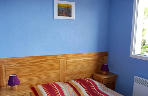 Calvisson House | Homerez - Nice house for 6 ppl. with shared pool and terrace at Calvisson