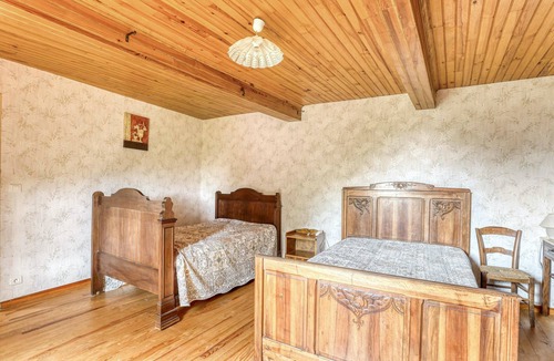 Puycelci House | Homerez - Nice house for 4 ppl. with garden and terrace at Puycelsi