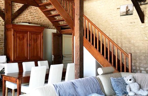 Le Vaudreuil House | Homerez - Nice house for 6 ppl. with garden and terrace at Le Vaudreuil