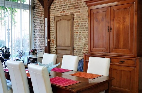 Le Vaudreuil House | Homerez - Nice house for 6 ppl. with garden and terrace at Le Vaudreuil