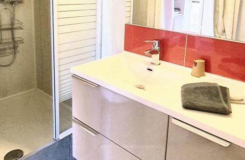 Lignairolles House | Homerez - Nice house for 2 ppl. with shared pool and terrace at Lignairolles