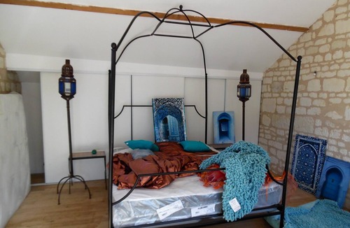 Courchamps House | Homerez - Nice property for 3 ppl. with terrace and balcony at Courchamps