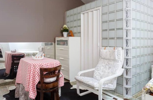 Ville-d'Avray Apartment | Homerez - Nice studio 1 km away from the slopes for 2 ppl. at Ville-d'Avray