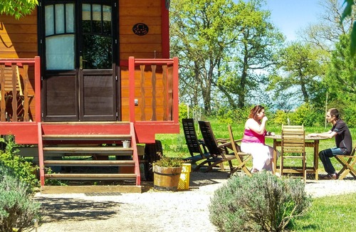 Pauilhac House | Homerez - Property for 2 ppl. with shared pool, terrace and balcony at Pauilhac