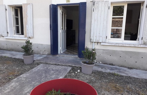 Lucay-le-Male House | Homerez - Rustic House in Luçay-le-Mâle with Garden