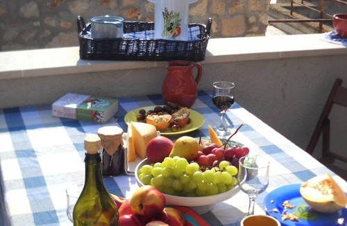 Betina Apartment | Homerez - Seaside Apartment with Views in Betina, 75 m²