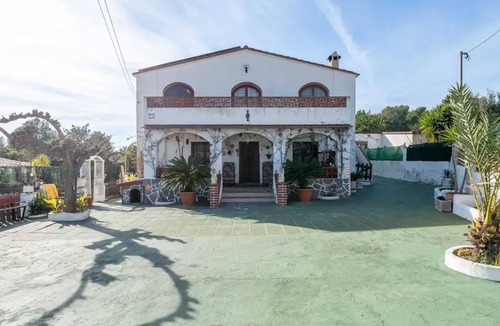 Ardenya Villa | Homerez - Spacious Villa near La Riera de Gaia