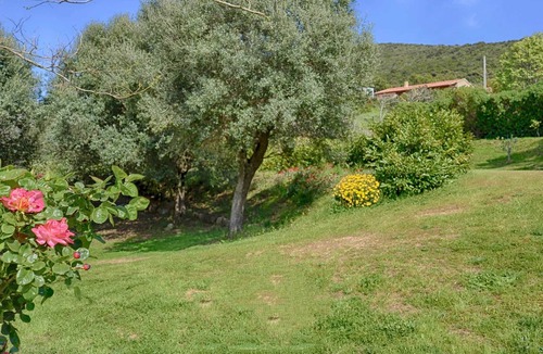 Coti-Chiavari Villa | Homerez - Spacious Villa with Pool in Coti-Chiavari