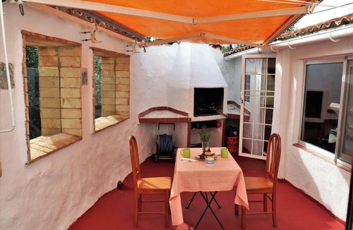 Albentosa House | Homerez - Spacious house in Albentosa with mountain view