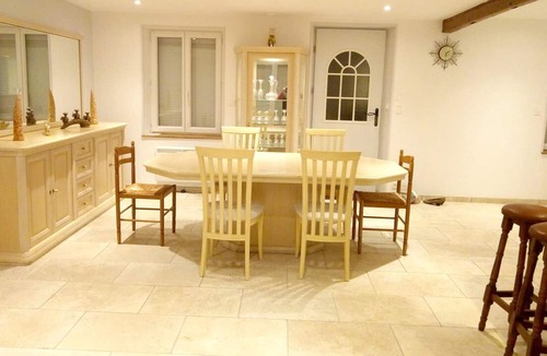 Bleneau House | Homerez - Spacious house for 6 ppl. at Bléneau