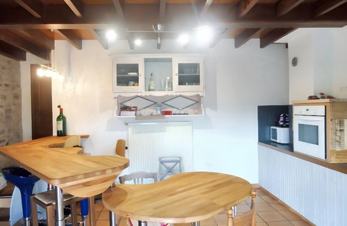 Celles-sur-Durolle House | Homerez - Spacious House in Palladuc, Mountain View