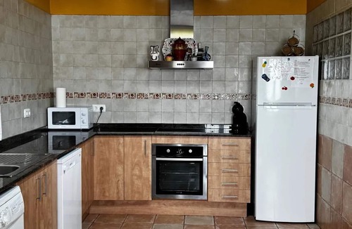 Ogassa House | Homerez - Spacious House in Ogassa with Terrace and BBQ