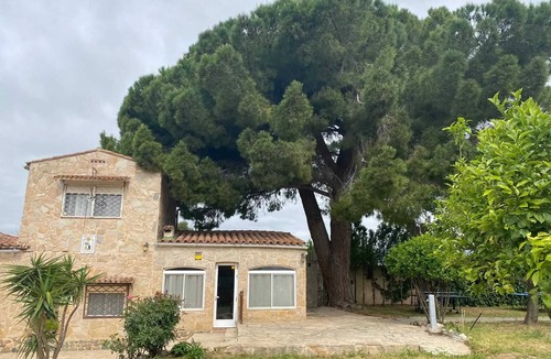 Constanti Villa | Homerez - Spacious villa with pool in Tarragona