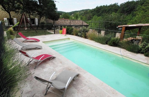 Divajeu Villa | Homerez - Spacious villa in Divajeu with private pool