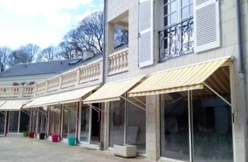 Ranton Villa | Homerez - Spacious villa with private pool in Ranton - 330 m²