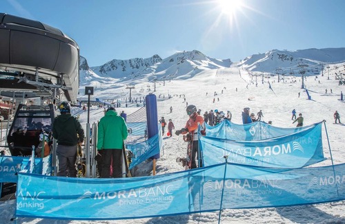 Pas de la Casa Apartment | Homerez - Studio 200 m away from the slopes for 4 ppl. at Pas de la Casa
