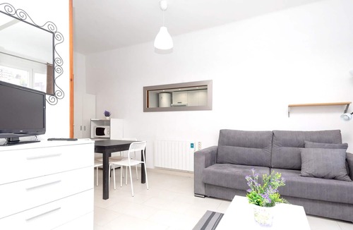 Pas de la Casa Apartment | Homerez - Studio 200 m away from the slopes for 4 ppl. at Pas de la Casa