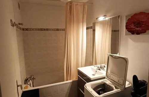Clermont-Ferrand Apartment | Homerez - Studio in Clermont-Ferrand