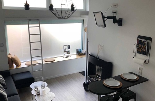 Vallieres Apartment | Homerez - Studio in Clermont-Ferrand