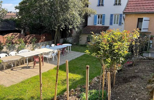 Neris-les-Bains Apartment | Homerez - Studio in Néris-les-Bains