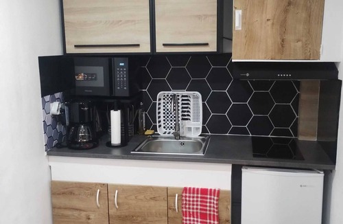 Noyers-sur-Cher Apartment | Homerez - Studio in Noyers-sur-Cher