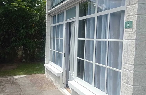 Noyers-sur-Cher Apartment | Homerez - Studio in Noyers-sur-Cher