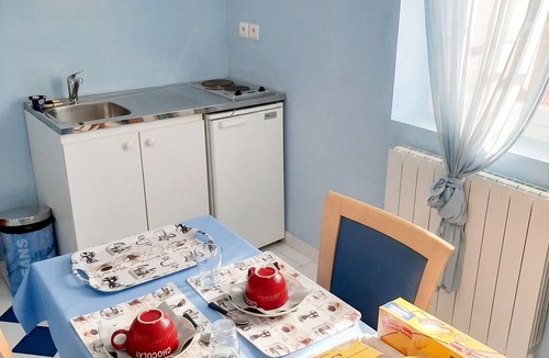 Thilouze Apartment | Homerez - Studio in Thilouze