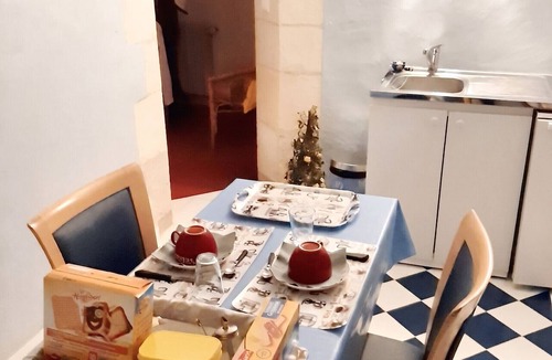Thilouze Apartment | Homerez - Studio in Thilouze