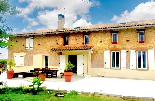 Saint-Jory Apartment | Homerez - Studio Saint-Jory, pool