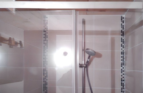 Taninges Apartment | Homerez - Studio Taninges, garden