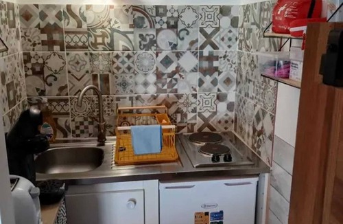 Mercuer Apartment | Homerez - Studio with private pool Mercuer