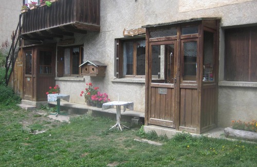 La Grave Apartment | Homerez - Studio with View in La Grave