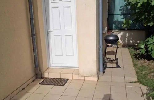 Flore Apartment | Homerez - Vacation Rental in Le Mans