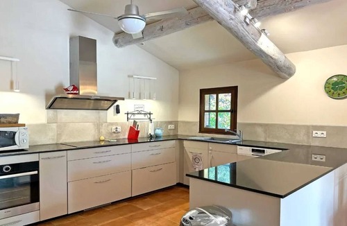 Saint Michel d'Euzet Villa | Homerez - Villa Saint-Michel-d'Euzet