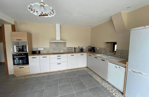 Montpezat-de-Quercy Villa | Homerez - Villa in Montpezat-de-Quercy