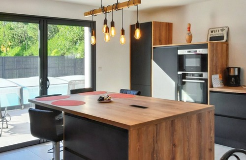 Saint-Jean-de-Monts Villa | Homerez - Villa Saint-Jean-de-Monts